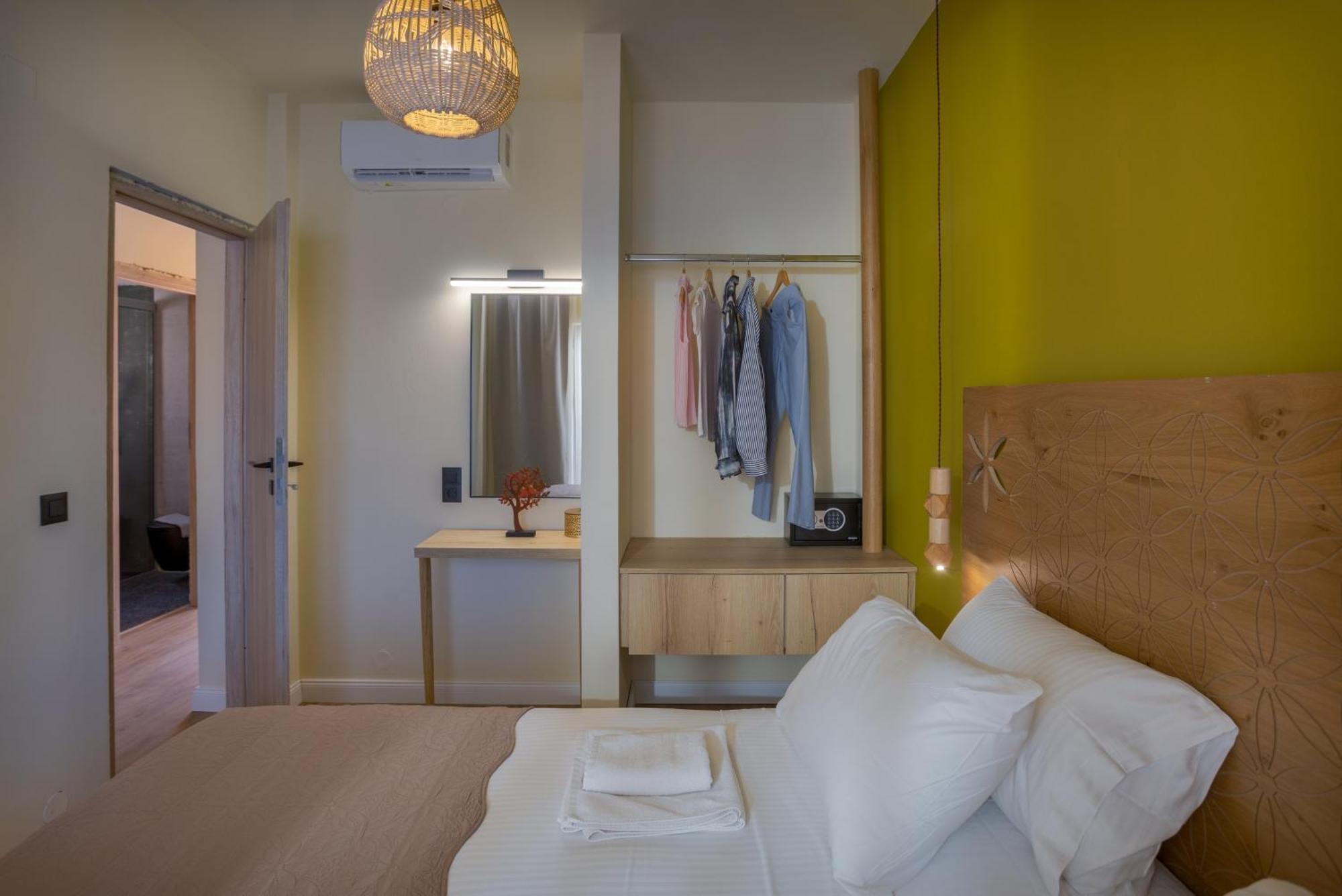 הרסוניסוס Driades Luxury Apartments מראה חיצוני תמונה