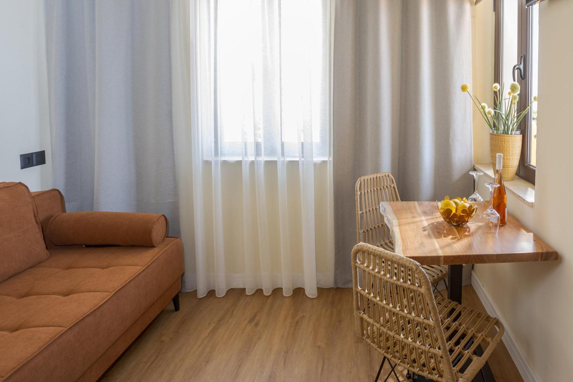 הרסוניסוס Driades Luxury Apartments מראה חיצוני תמונה