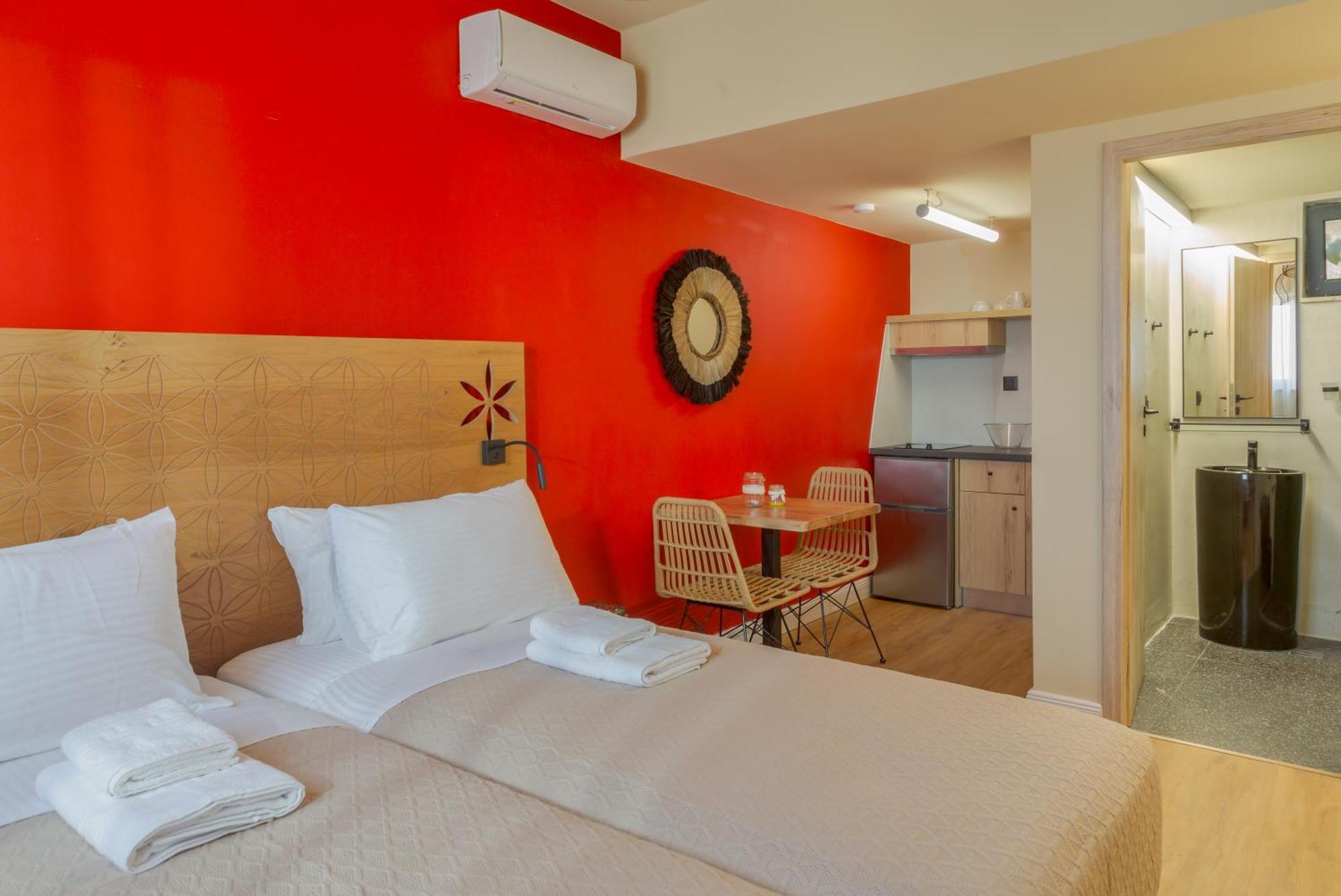 הרסוניסוס Driades Luxury Apartments חדר תמונה