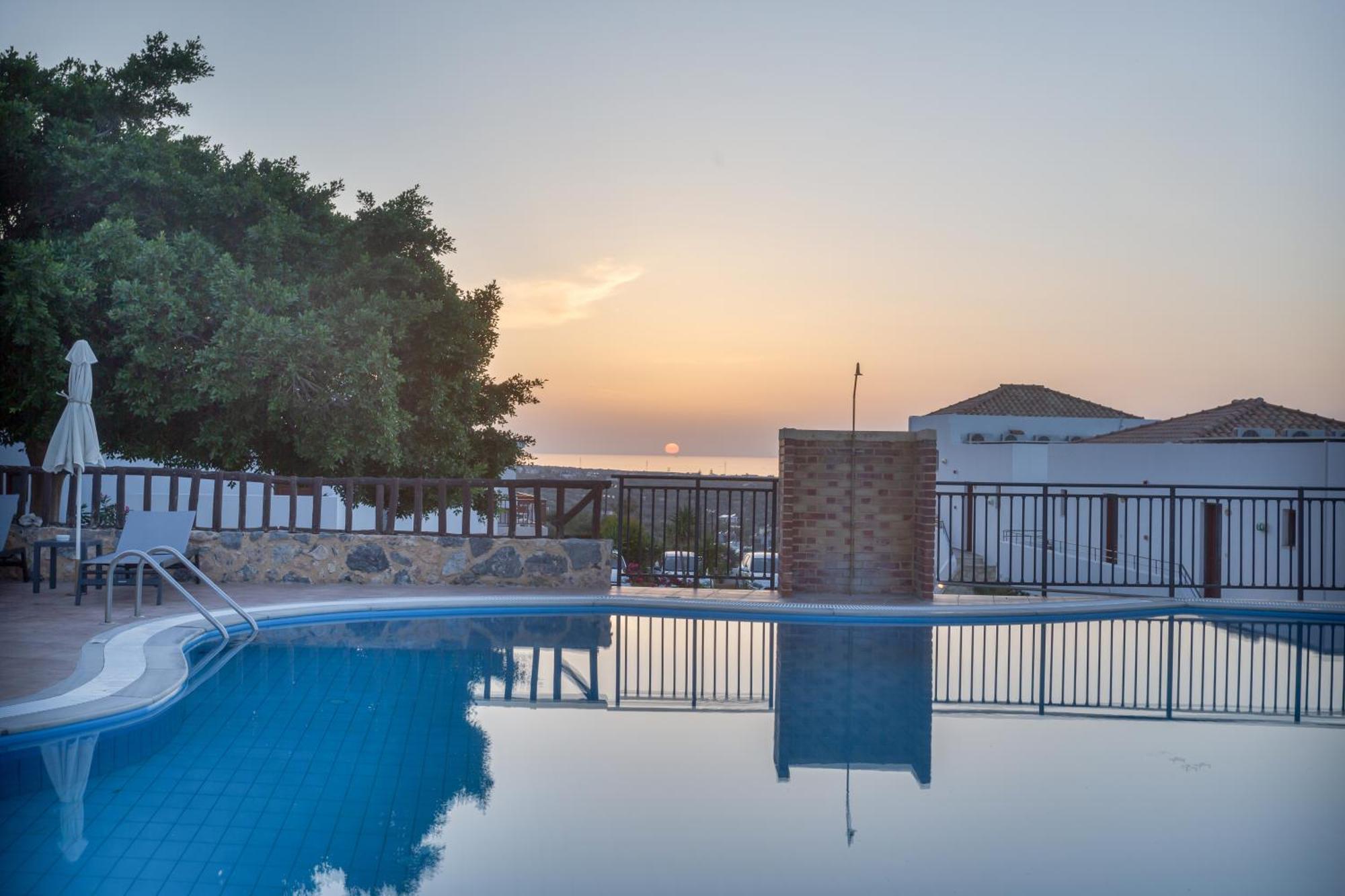 הרסוניסוס Driades Luxury Apartments מראה חיצוני תמונה