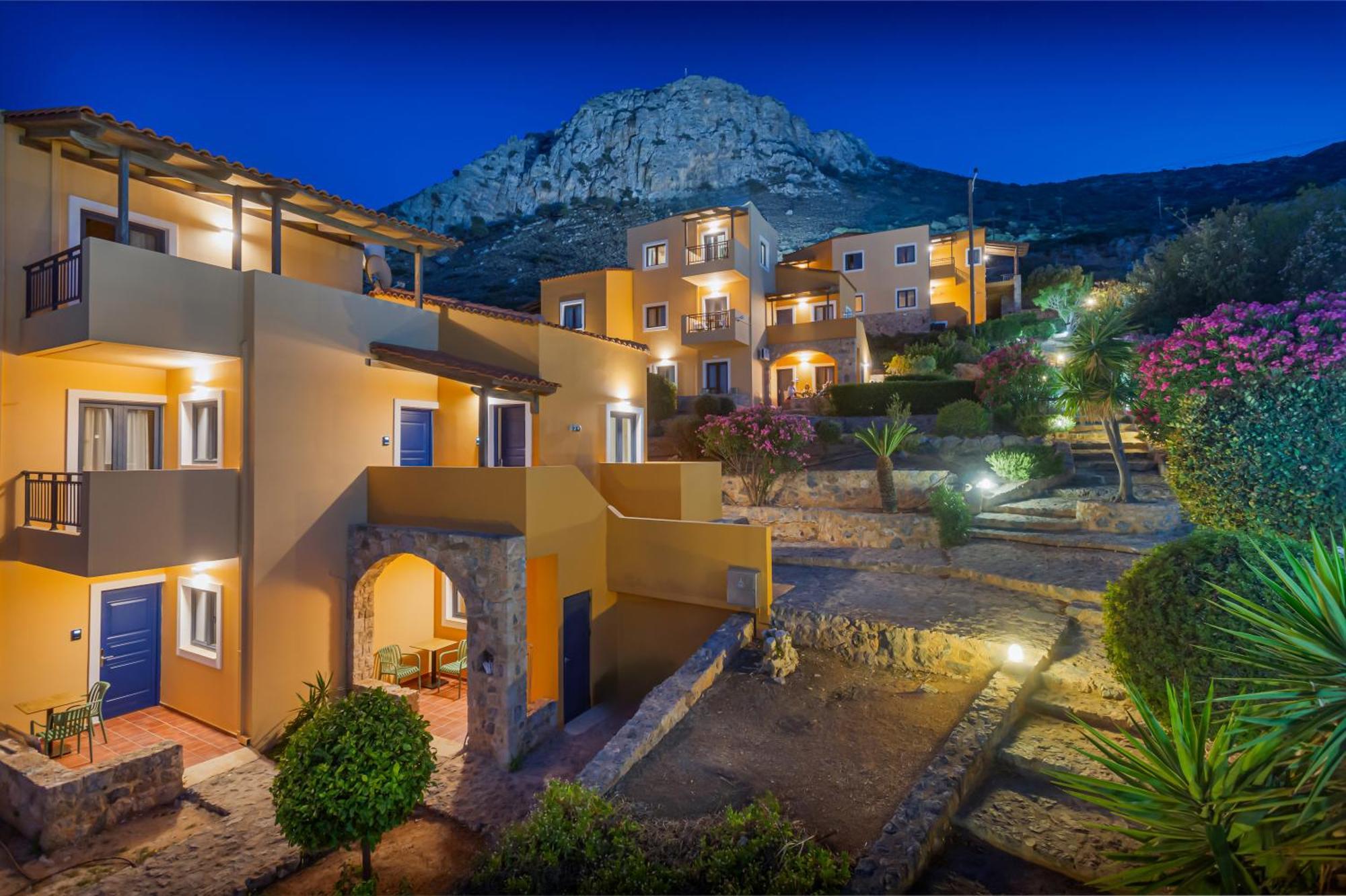 הרסוניסוס Driades Luxury Apartments מראה חיצוני תמונה